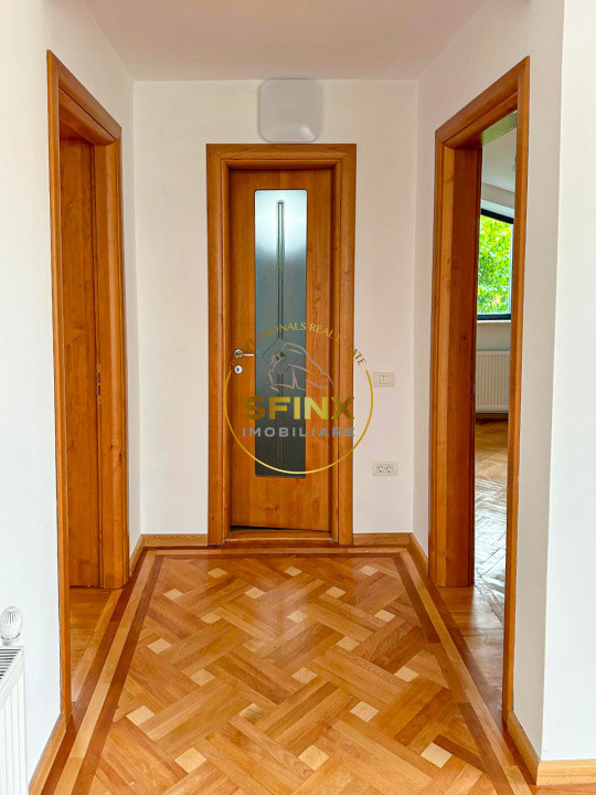 Drumuil Taberei | 11 Camere | Vilă spațioasă | curte 550 mp