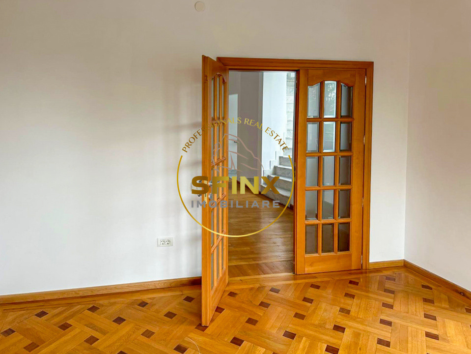 Drumuil Taberei | 11 Camere | Vilă spațioasă | curte 550 mp