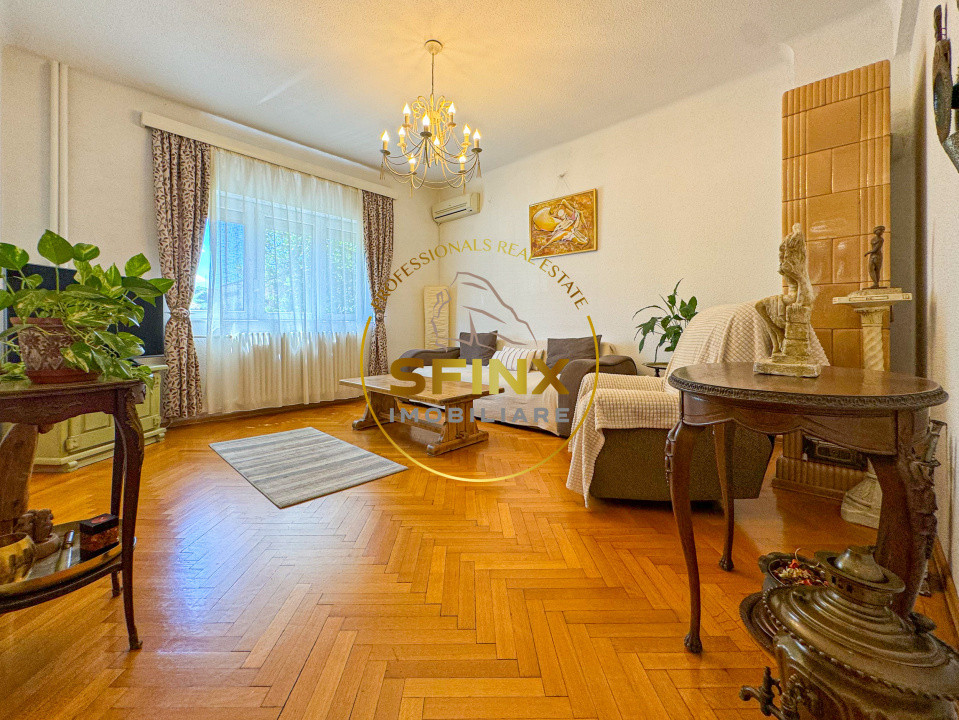 Casa Vatra Luminoasa | 6 camere | Curte proprie | Garaj