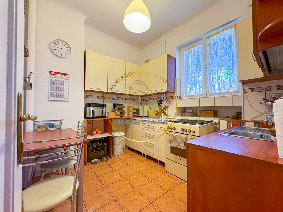Casa Vatra Luminoasa | 6 camere | Curte proprie | Garaj