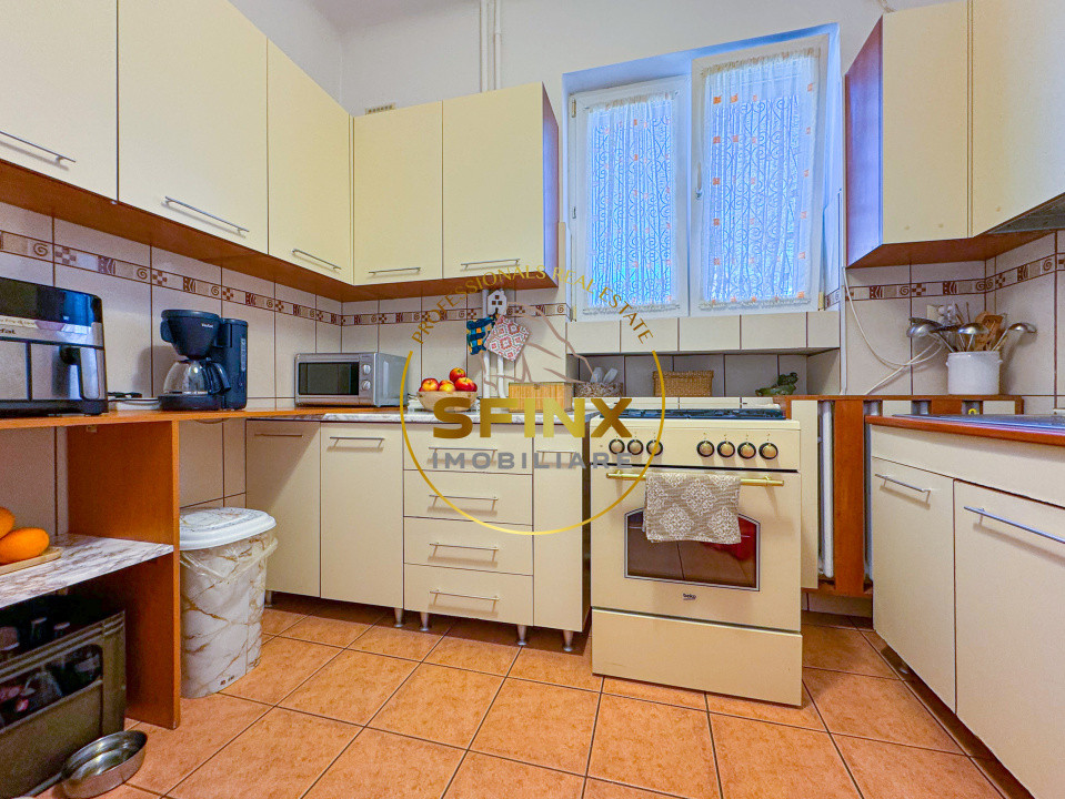 Casa Vatra Luminoasa | 6 camere | Curte proprie | Garaj