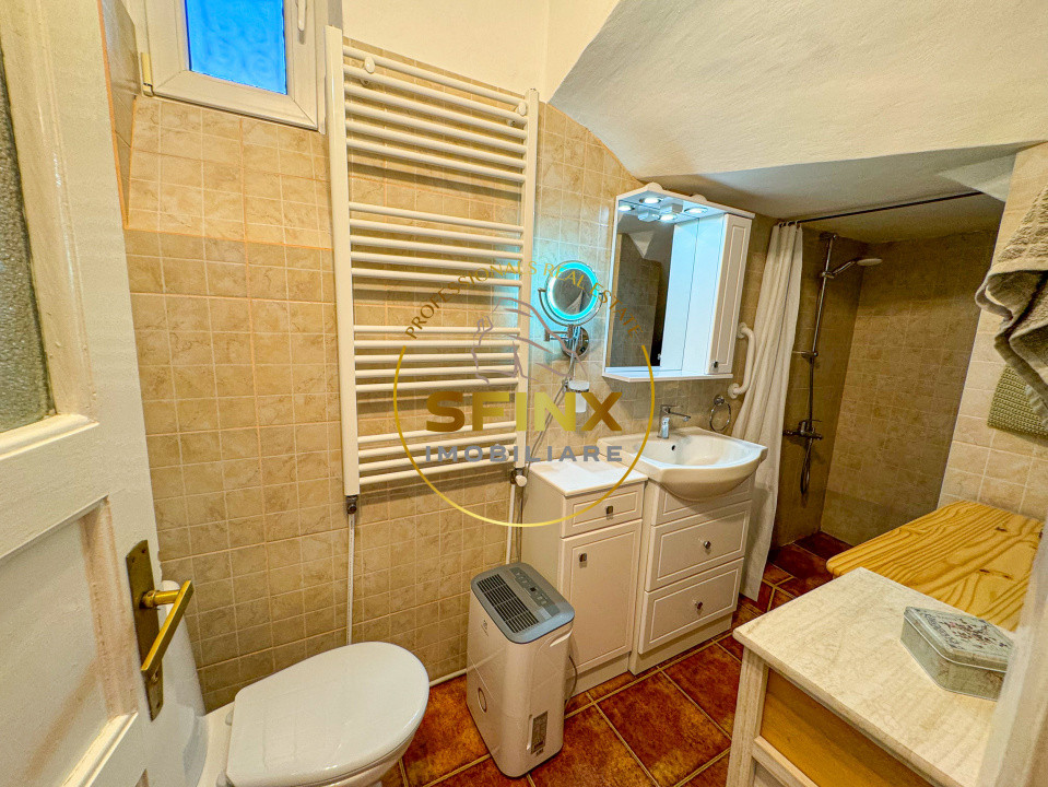 Casa Vatra Luminoasa | 6 camere | Curte proprie | Garaj