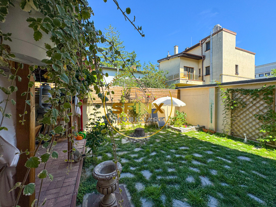Casa Vatra Luminoasa | 6 camere | Curte proprie | Garaj