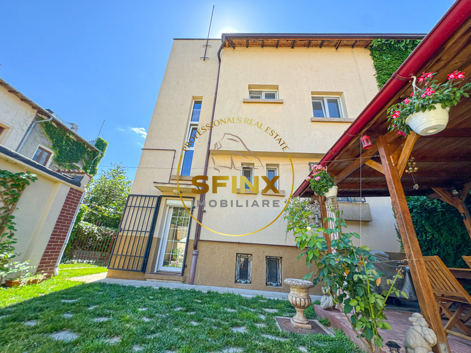 Casa Vatra Luminoasa | 6 camere | Curte proprie | Garaj
