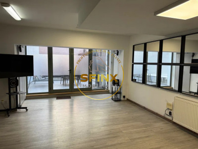Spatiu Comercial/Birouri | Bd Unirii | parter | 90mp | terasa 20mp