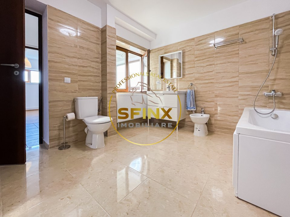 Casa Giulesti | 8 camere | curte proprie