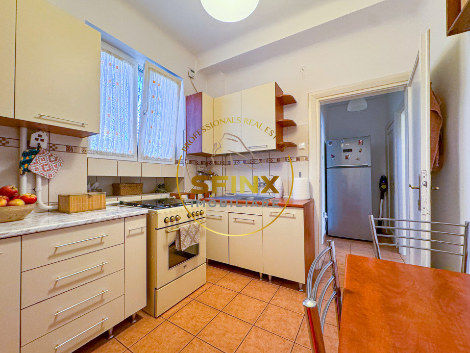 Casa Vatra Luminoasa | 6 camere | Curte proprie | Garaj