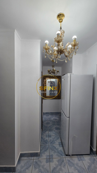 Garsoniera decomandata/ Piata Alba Iulia/ Decebal/ renovata