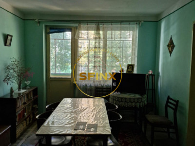 Apartament 3 camere, 51,6 mp cu balcon, etaj 1, Dorohoi – renovabil