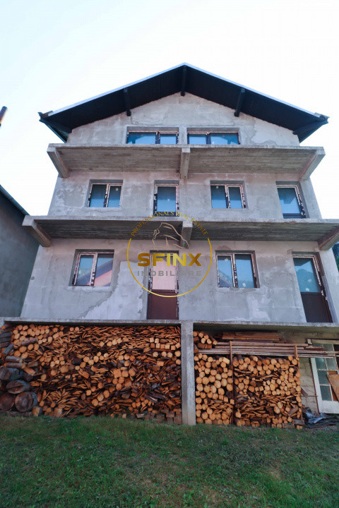 Vila de vanzare in statiunea Busteni, cartier Piatra Arsa