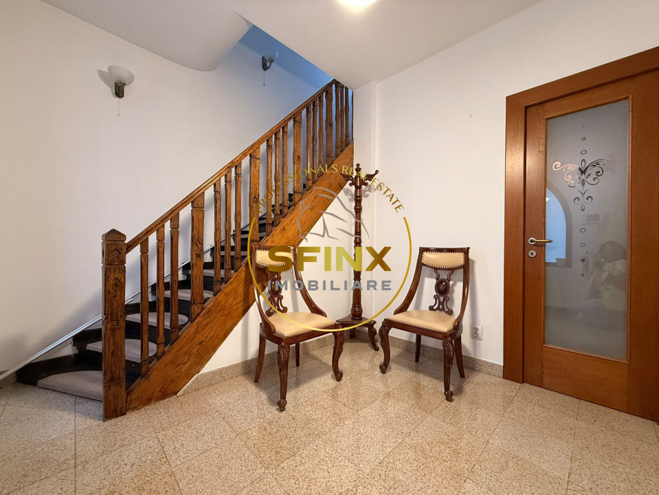 Vila individuală Decebal/ Piata Alba Iulia/ 5 camere/ curte/  ideal birou