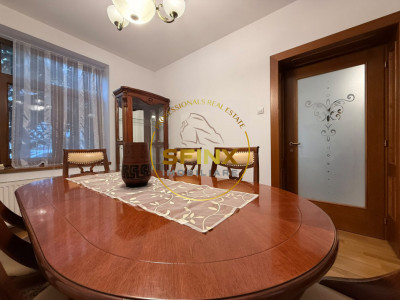 Vila individuală Decebal/ Piata Alba Iulia/ 5 camere/ curte/  ideal birou