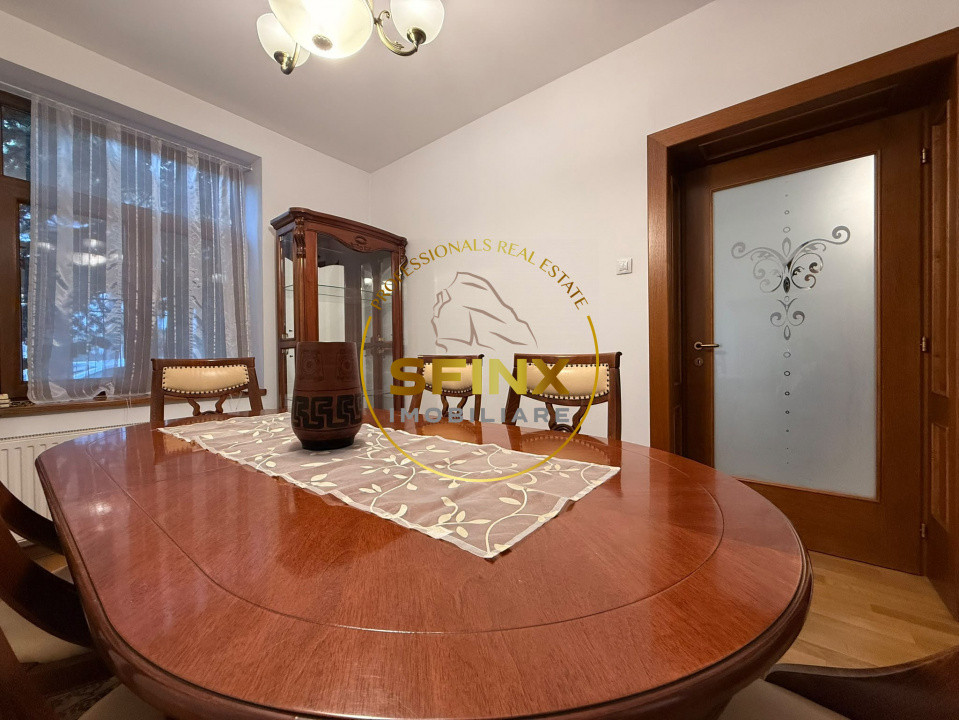 Vila individuală Decebal/ Piata Alba Iulia/ 5 camere/ curte/  ideal birou