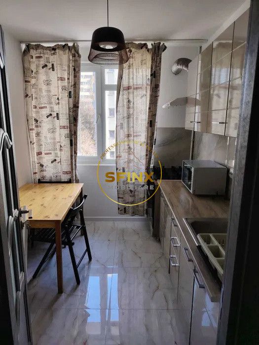 Apartament 3 camere Titan/ Costin Georgian/ Minis/ bloc 4 etaje