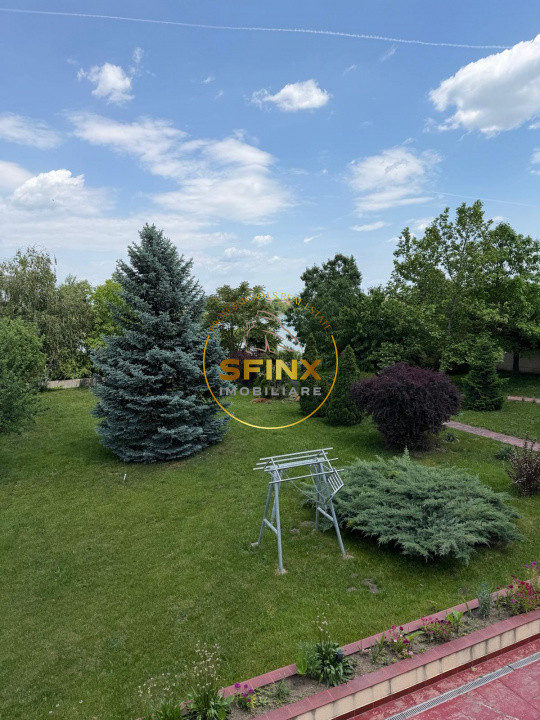 Domeniu privat la lac | 7.500 mp, piscină interioară, tenis și ponton