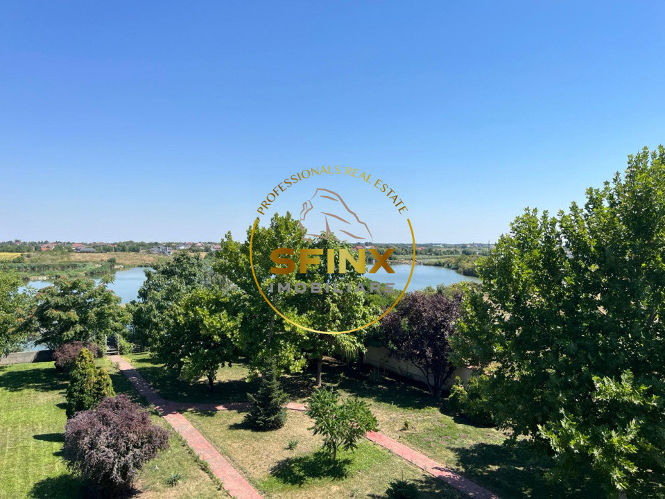 Domeniu privat la lac | 7.500 mp, piscină interioară, tenis și ponton