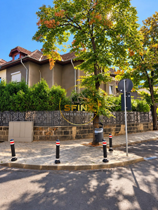 Vila 8 camere | 320 mp utili | Teren 237 mp | Parcul Circului