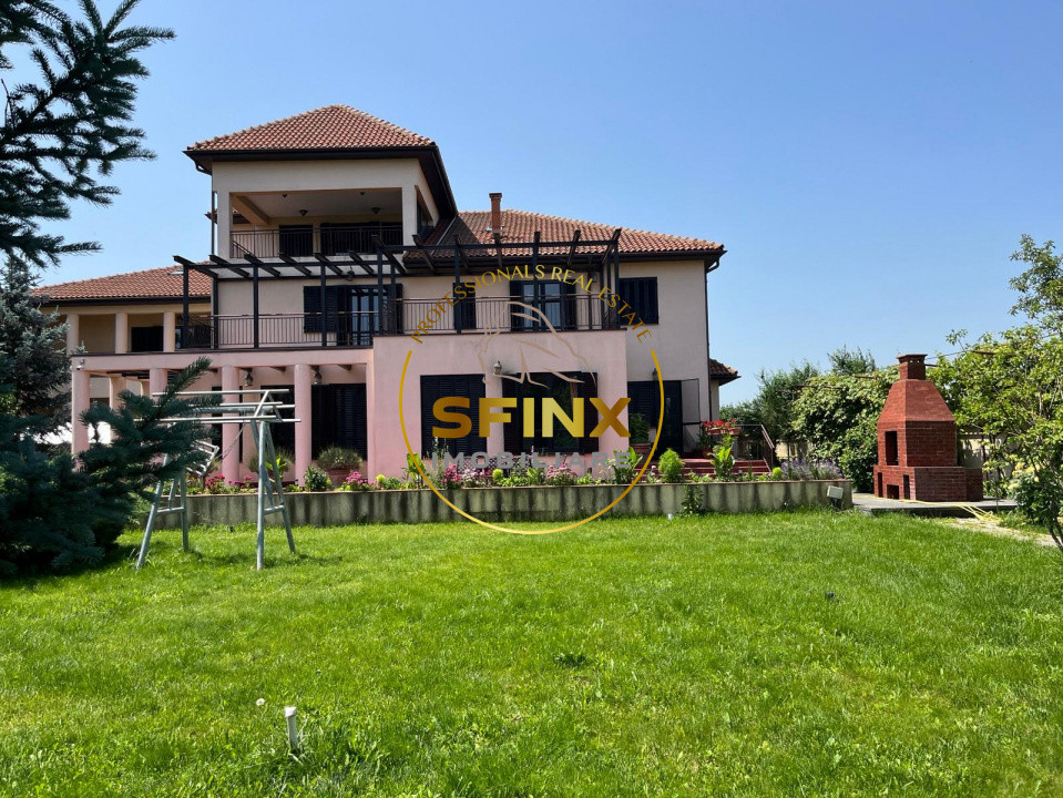 Domeniu privat la lac | 7.500 mp, piscină interioară, tenis și ponton