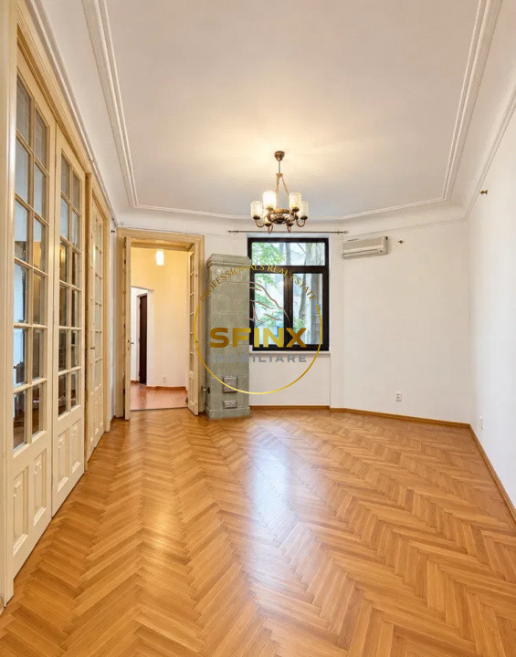  De vanzare | Vila Interbelica | 3 camere | 85mp 