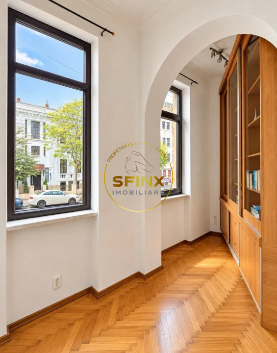  De vanzare | Vila Interbelica | 3 camere | 85mp 