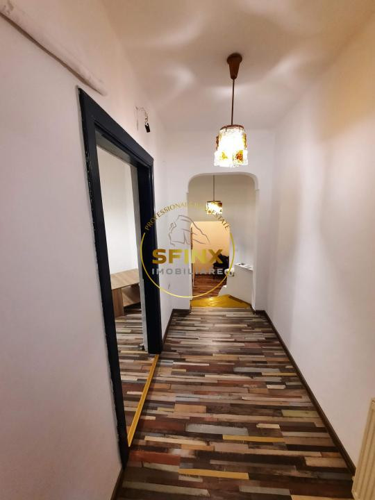 Cismigiu Berthelot, mansarda boema in vila interbelica, 3 camere, cat friendly