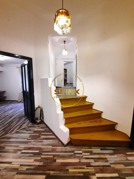 Cismigiu Berthelot, mansarda boema in vila interbelica, 3 camere, cat friendly