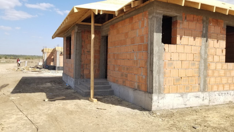 Case de Vanzare Sabareni langa  Padure/ Comision 0