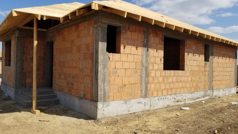 Case de Vanzare Sabareni langa  Padure/ Comision 0