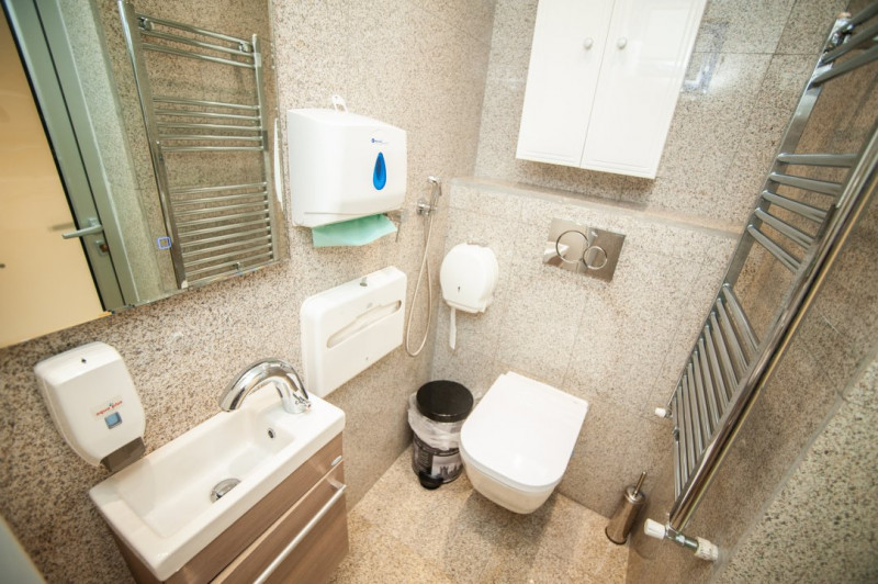 Inchiriere clinica, acces dublu, lift, Bucurestii Noi