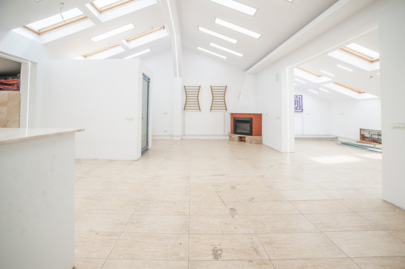 Inchiriere clinica, acces dublu, lift, Bucurestii Noi