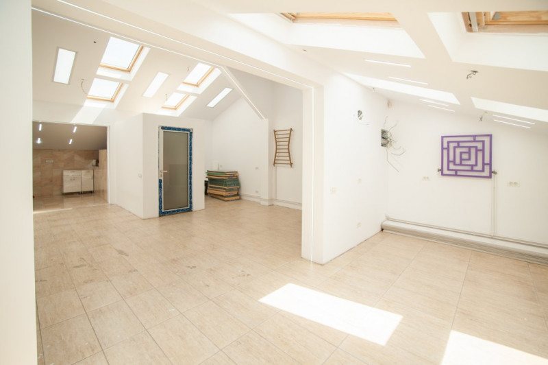 Inchiriere clinica, acces dublu, lift, Bucurestii Noi